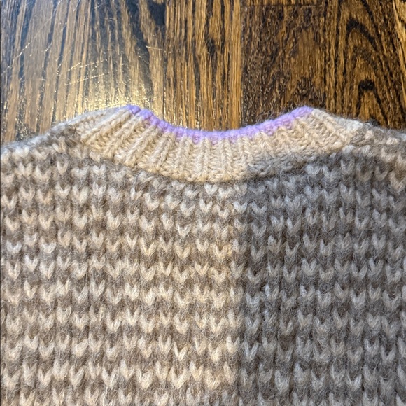XiRENA Beige and Lavender Crew Neck Sweater - Picture 9 of 12